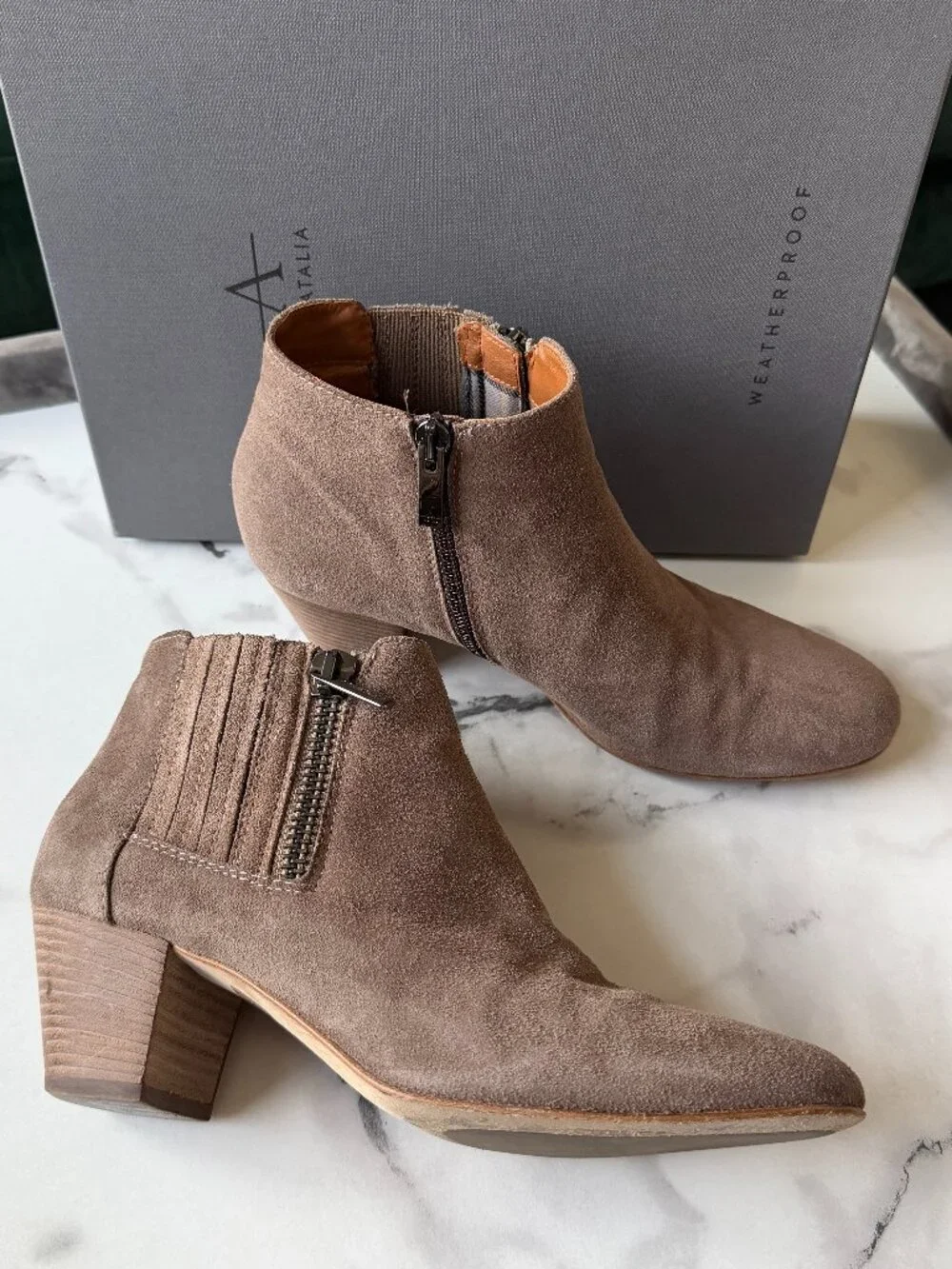 Aquatalia Fallon Taupe Suede Leather Ankle Boots Size 39